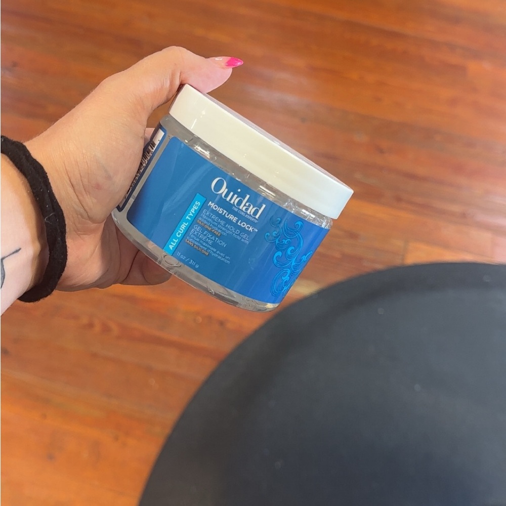 Moisture Lock Leave-In Conditioner - Blue